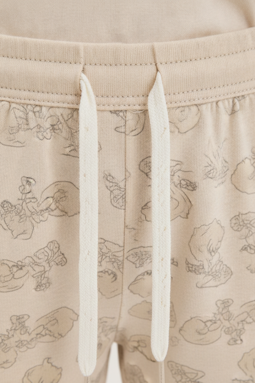 פיג'מה נעימה ונוחה עם הדפס - detail closeup