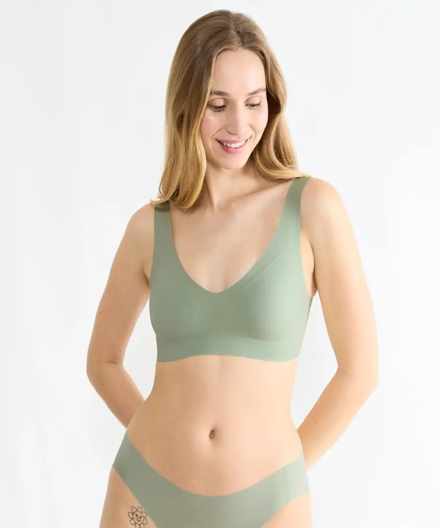 חזיית ברלט נטולת תפרים בטכנולוגיית ZERO Feel