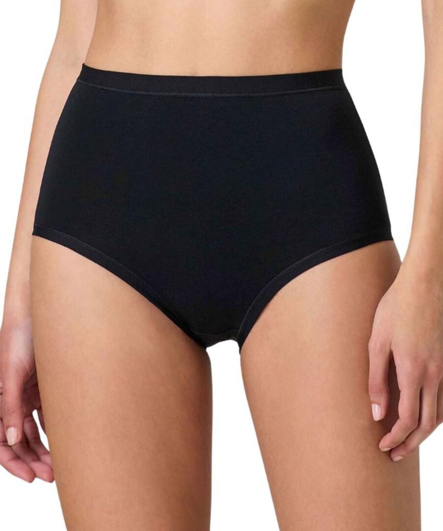 תחתוני מידי גבוהים לנשים בשילוב מודאל