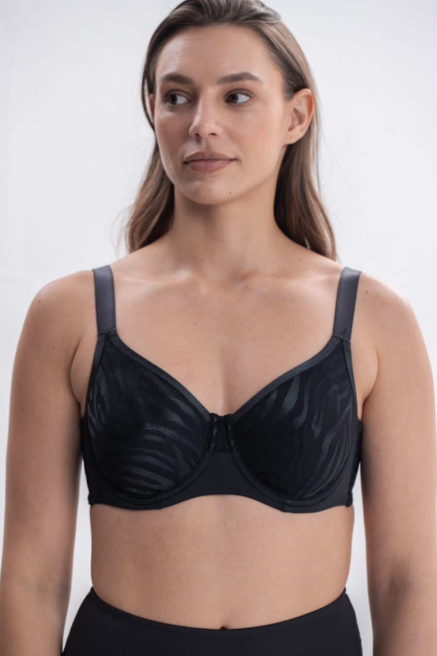 חזיית מינימייזר ללא עצם בשילוב דוגמת זברה