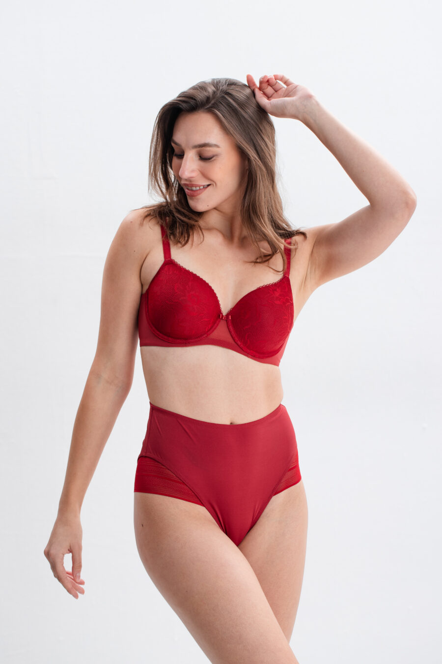 תחתוני תחרה אמיליה בגזרה גבוהה