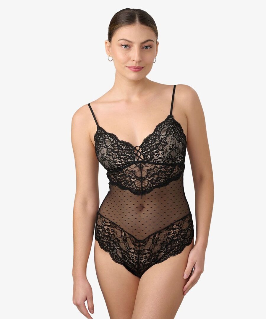 בגד גוף תחרה עם חזית חוטיני