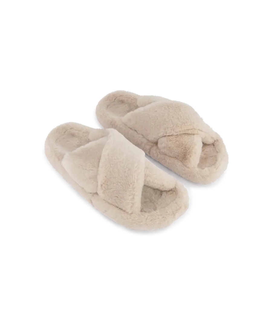 נעלי בית מפרווה גזרת כפכף פתוחה