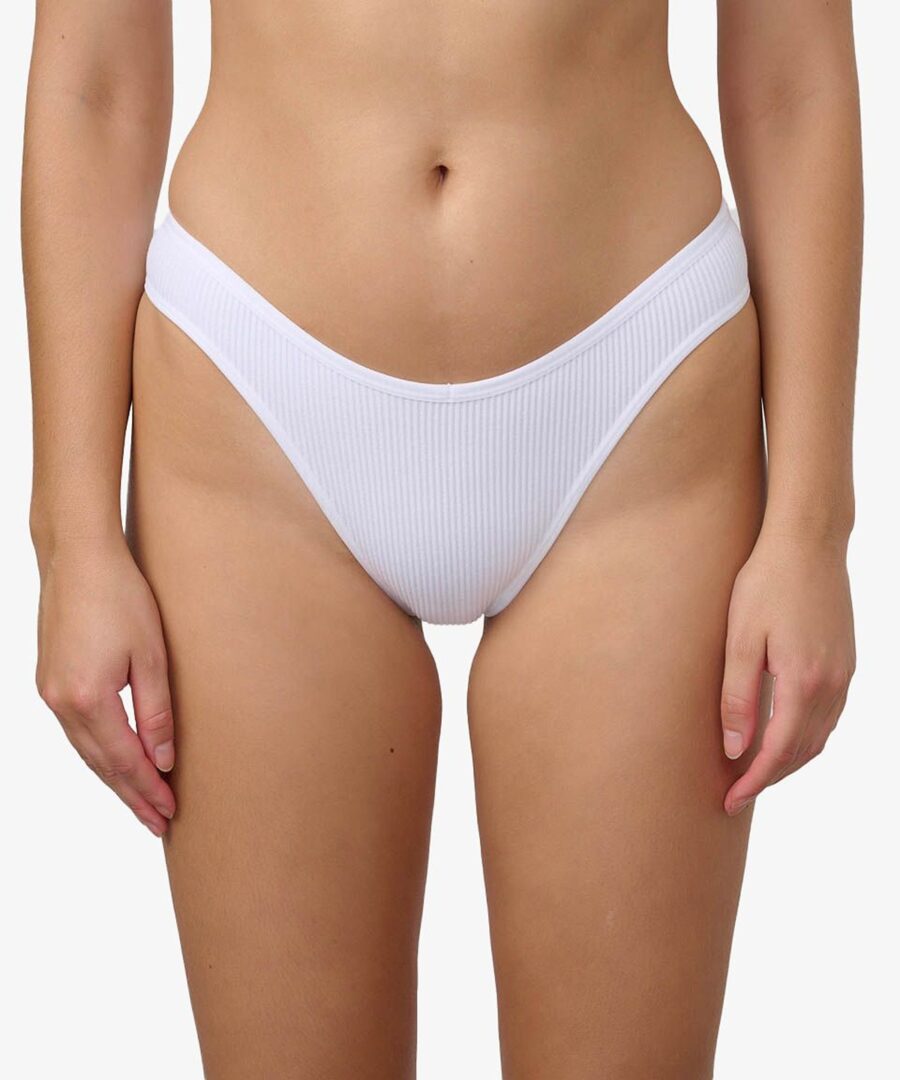 תחתון ברזילאי תחרה גבוה