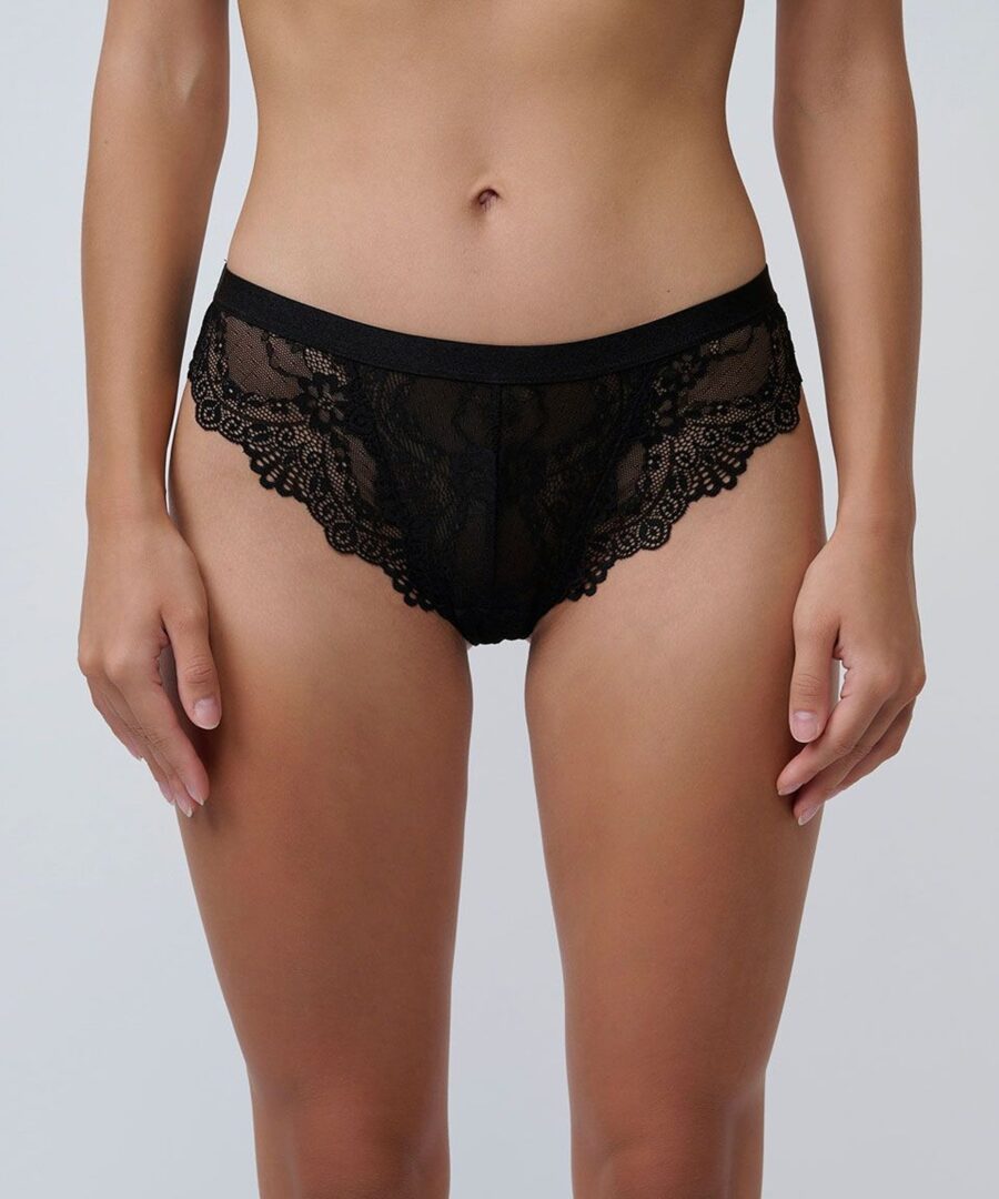 תחתון ברזילאי תחרה פרחונית